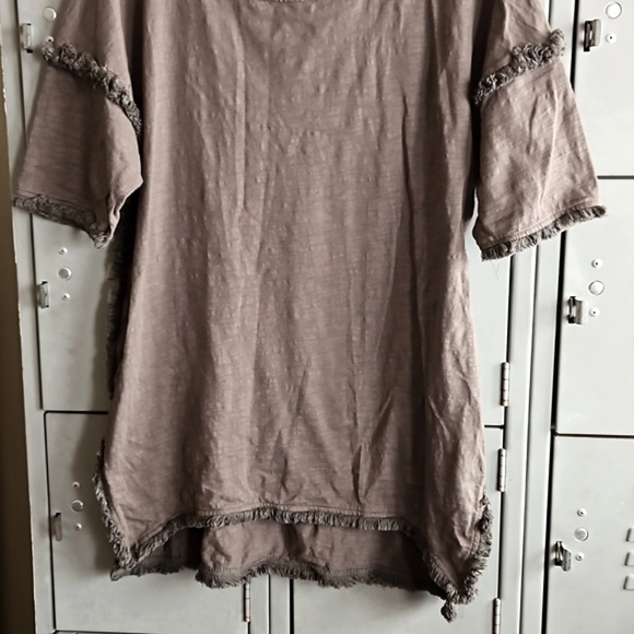 Umgee pullover knit top with fringe trim - Picture 4 of 11